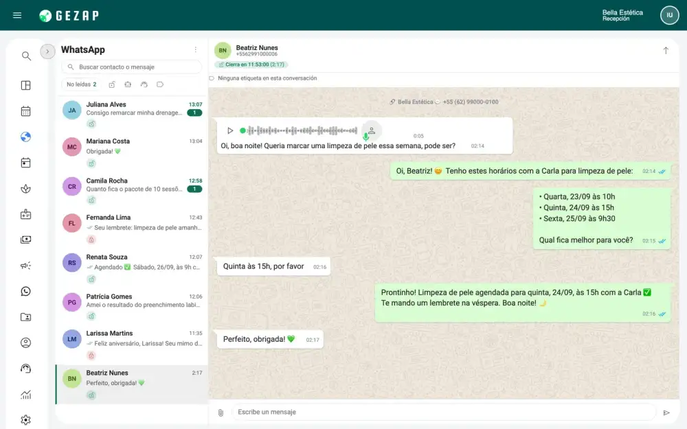 WhatsApp interno de GeZap con la conversación de madrugada en la que la recepcionista con IA entiende el audio de la clienta, ofrece horarios y agenda la cita por sí sola